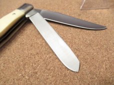 Schrade Cutlery USA Scrimshaw Trapper Model 296Y Serial # 0174