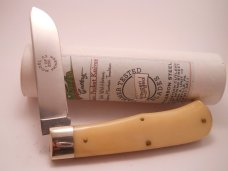 GREAT EASTERN, 2007, # 23 BEAVER TAIL TRAPPER KNIFE, SMOOTH NATURAL BONE 