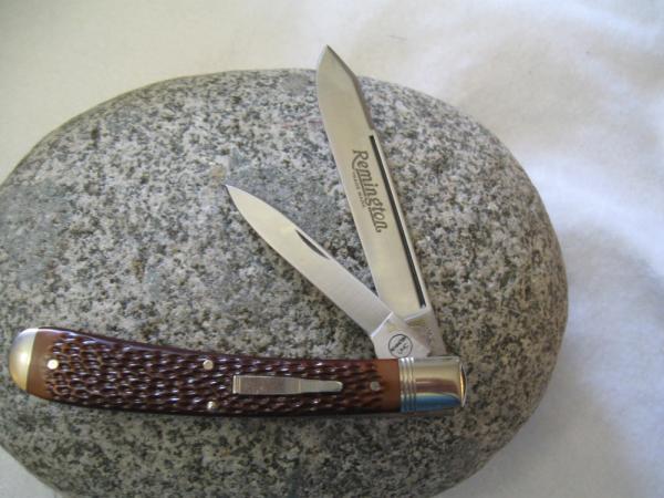 1995 Remington Bullet Knife R1273 NOS 1995 Remington Bullet Knife R1273 NOS