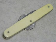 Vintage L.F. & C. USA Landers Frary & Clark Imitation Ivory "Universal" Pen Knife c.1912-1950