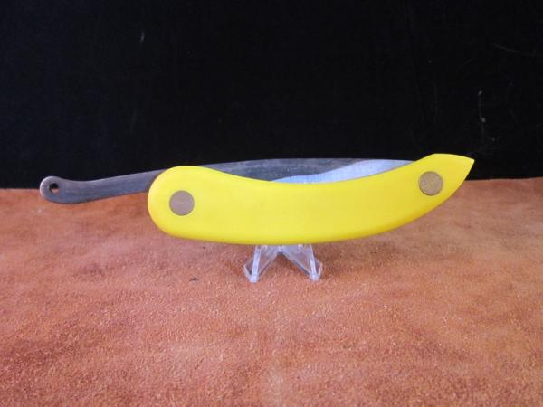 SOLD SVORD Peasant Knife - Yellow 1-19 SOLD SVORD Peasant Knife - Yellow 1-19