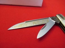 Fight'N Rooster Pearl Handle  2 Blade Congress  Warncliff