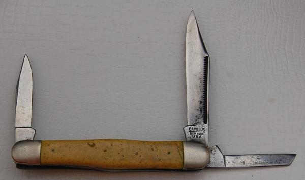 Camillus with Smooth Brown Bone Covers In Very Good Condition (805)