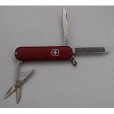 Victorinox with Smooth Red Synthetic Covers In Excellent Condition (814)