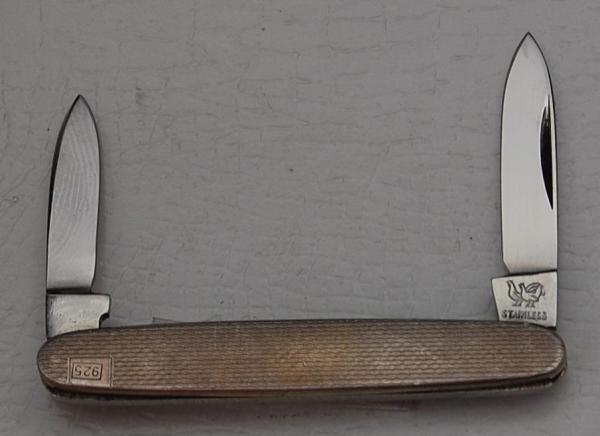 Bertram Hen and Rooster with Sterling Silver Covers In Excellent Condition (857) Bertram Hen and Rooster with Sterling Silver Covers In Excellent Condition (857)