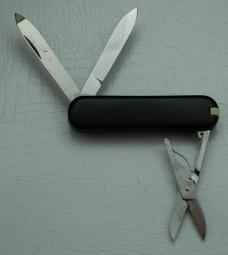 Victorinox with Smooth Black Synthetic Covers In Excellent Condition (860)