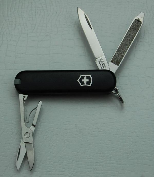 Victorinox with Smooth Black Synthetic Covers In Excellent Condition (861)