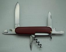 Victorinox with Smooth Red Synthetic Covers In Excellent Condition (862)