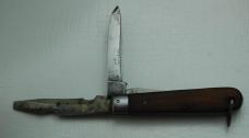 Unknown with Dark Wood Covers In Very Good Condition (894)