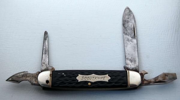 Camillus with Black Jigged Synthetic Covers In Good Condition (919)