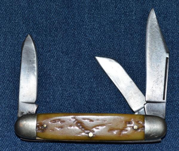 Unbranded 3 Blade Cattle Pocket Knife 3 3/8" Unbranded 3 Blade Cattle Pocket Knife 3 3/8"
