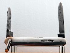 Unknown 2-Blade 2 5/8" Long Pen Knife In Very Good Condition With Sterling Silver Covers (940)