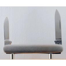 Case 2-Blade 3 1/8" Long Pen Knife In Excellent Condition With Stainless Steel Covers (945)