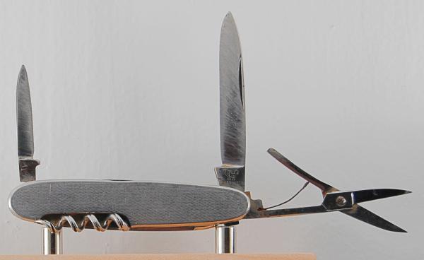 Simon 5-Blade 2 3/4" Long Pen Knife In Very Good Condition With Stainless Steel Covers (952)