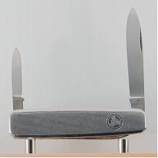 Henckels 3-Blade 2 15/16" Long Pen Knife In Excellent Condition With Stainless Steel Covers (957)