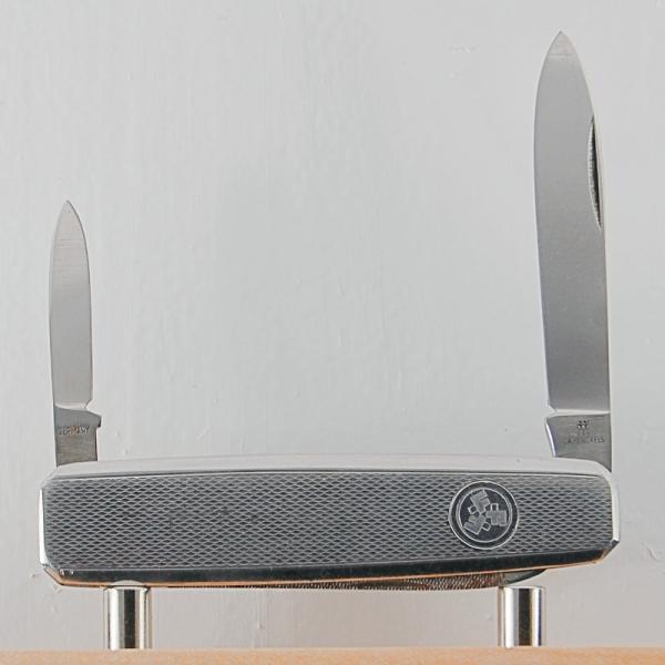 Henckels 3-Blade 2 15/16" Long Pen Knife In Excellent Condition With Stainless Steel Covers (957) Henckels 3-Blade 2 15/16" Long Pen Knife In Excellent Condition With Stainless Steel Covers (957)