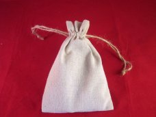 Over 1/3 LB of premium English Flint in Linen Drawstring Bag
