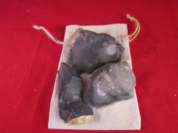 Over 1/3 LB of premium English Flint in Linen Drawstring Bag