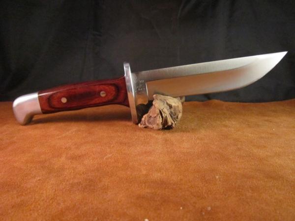 SOLD 1990 Buck 124 Frontiersman Made of 425M Steel SOLD 1990 Buck 124 Frontiersman Made of 425M Steel
