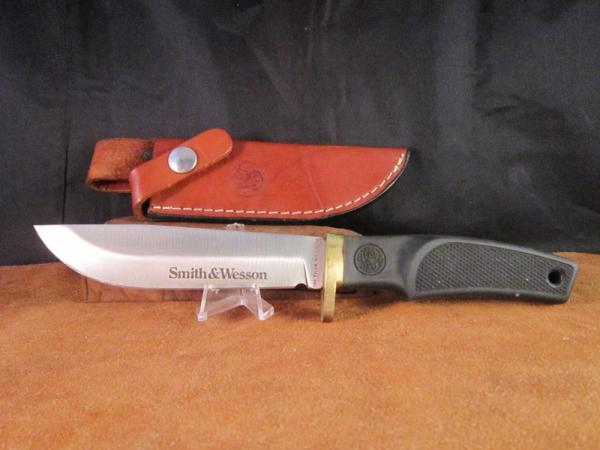 SOLD Rugged 1980's S&W American Series Knife model 6080- Mint 1-19 SOLD Rugged 1980's S&W American Series Knife model 6080- Mint 1-19