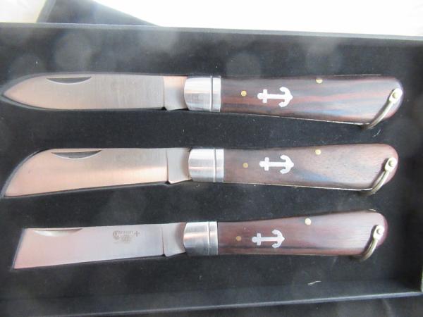 Three Knife Set of Barlows with Bail  China 
