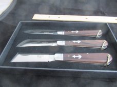 Three Knife Set of Barlows with Bail  China 
