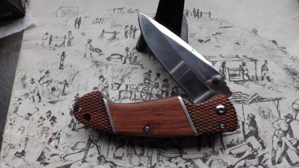 Tactical Warrior V Liner Lock Wood Handles