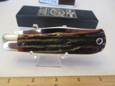 Queen Red Bone Large  Folding Hunter 