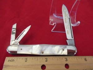 Fight N" Rooster Pearl Whittler 1982