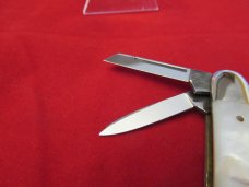 Fight N" Rooster Pearl Whittler 1982 