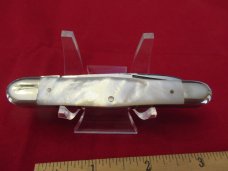 Fight N" Rooster Pearl Whittler 1982 