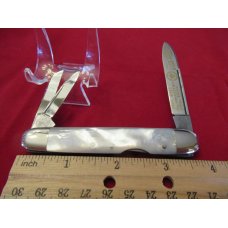 Fight N" Rooster Lockback Pearl Whittler 1986