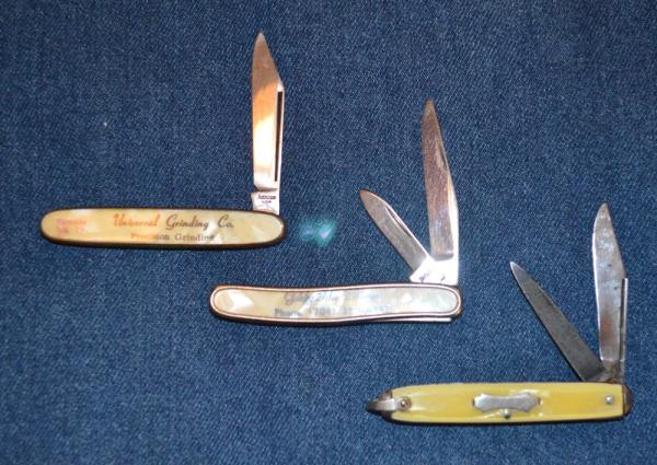 Lot of 3 Colonial Pocket Knives - salesman's sample, serpentine & jack with bail Lot of 3 Colonial Pocket Knives - salesman's sample, serpentine & jack with bail