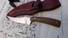 Camillus Sharpfinger Fixed Blade with Whiskey Barrel Oak Stave Handles