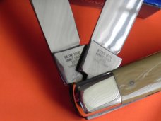 Bulldog 5 &1/2" Display Trapper Knife w Waterfall Handles & King of the Pit Lucky Blade Etch 1 of 60
