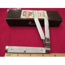 Queen Sheffield Jigged Pearl Handle Doctors Knife Pattern # 96