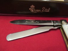 Queen Sheffield Jigged Pearl Handle Doctors Knife Pattern # 96