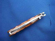 Custom hand made Lock-back folding Knife,  jigged bone scales, by Robert E Purvis.  Made in the USA!