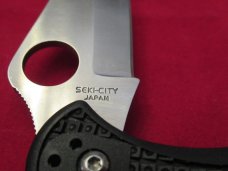 Spyderco Model Delica 4