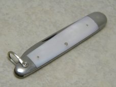 E Bruckmann Solingen Germany Pearl Sleeveboard Pen Knife with Bale - C. 1891-1956