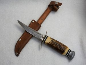 Vintage Voos, Schlieper - Fist w/3 Arrows Logo 3.5" Fixed Blade Knife w/Stag Handle & Leather Sheath