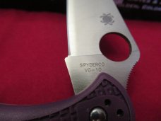 Spyderco Delica Purple Pattern # C11FPPR