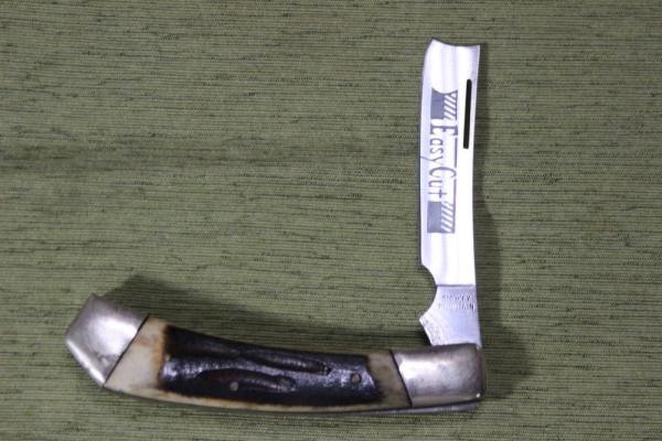 Vintage Rare 1985 Smokey Mountain bone handled Easy Cut straight razor (#9) Vintage Rare 1985 Smokey Mountain bone handled Easy Cut straight razor (#9)