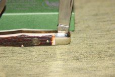 Vintage pre-2003 Bertram Cutlery Hen knife & Rooster 123DS Whittler Deer Stag knife  NIB (#42)
