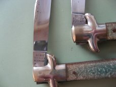 CASE GS1051 FISHTAIL  KNIFE LOT OF 2