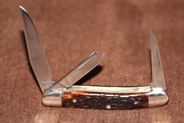 Vintage 1977 Case XX 6318PU Stockman Red Bone Knife (#113) Vintage 1977 Case XX 6318PU Stockman Red Bone Knife (#113)