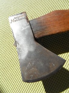 NICE VINTAGE NORLUND  VOYAGER  HUDSON BAY HATCHET AXE