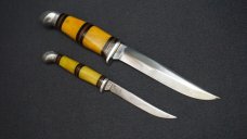VTG RARE KINFOLKS Y330/Y333 Sabre Ground Hunter Knives w/Tooled Leather Sheath