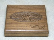 Schatt & Morgan Titusville PA. 2003 Pearl Presidents Choice Yankee Muskrat Knife in Box