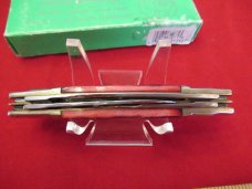 Hen & Rooster Red Bone Congress Model # 324C-BS